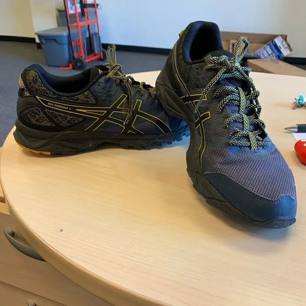 ASICS Gel Sonoma 3 Running Shoe Sneakers sz 11 EUC